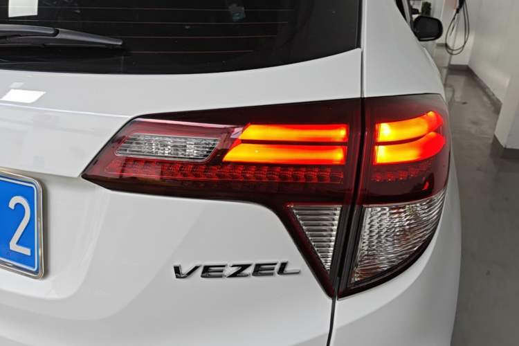 Used Honda Vezel 2020 1.5L CVT Luxury Edition Right Rear Taillight