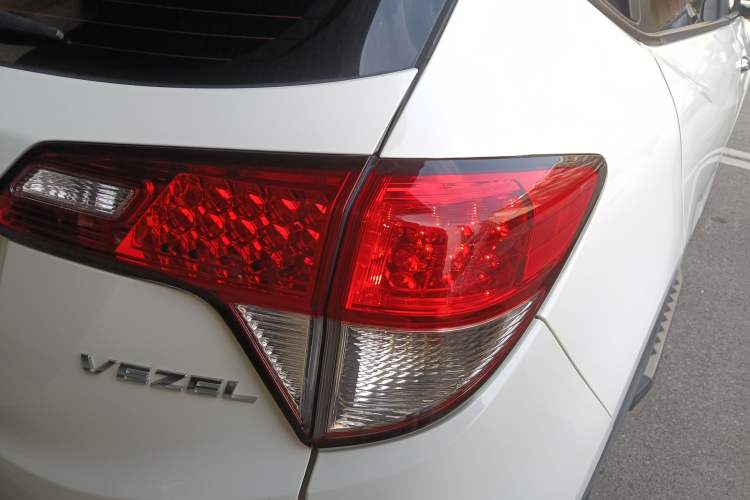 Used Honda Vezel 2020 1.5L CVT Elite Edition Right Rear Taillight