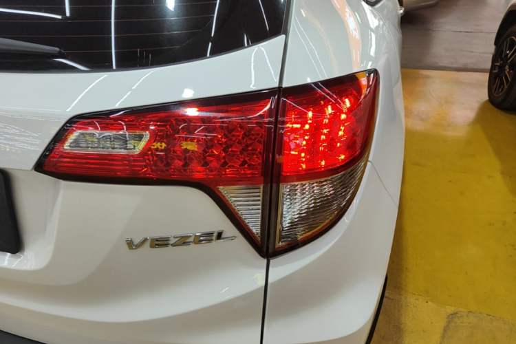 Used Honda Vezel 2020 1.5L CVT Elite Edition Right Rear Taillight