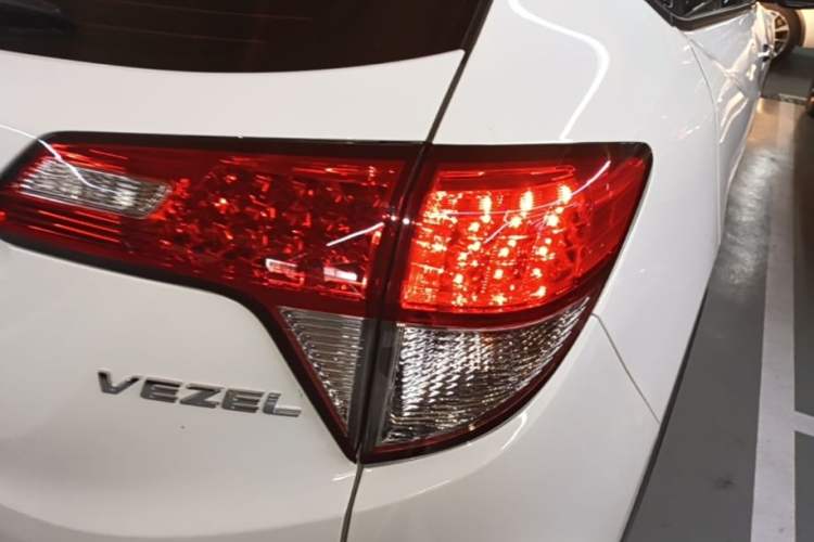 Used Honda Vezel 2020 1.5L CVT Pioneer Edition Right Rear Taillight