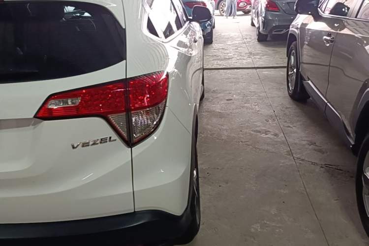 Used Honda Vezel 2020 1.5L CVT Pioneer Edition Right Rear Taillight