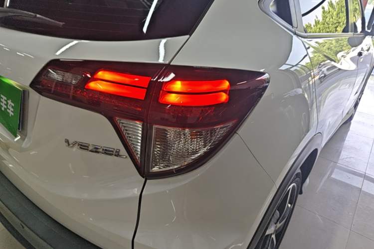 Used Honda Vezel 2020 1.5L CVT Luxury Edition Right Rear Taillight