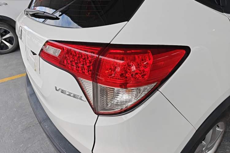 Used Honda Vezel 2020 1.5L CVT Elite Edition Right Rear Taillight