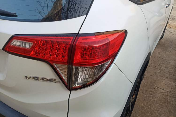 Used Honda Vezel 2020 1.5L CVT Pioneer Edition Right Rear Taillight