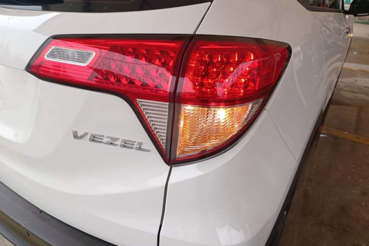 Used Honda Vezel 2020 1.5L CVT Pioneer Edition Right Rear Taillight