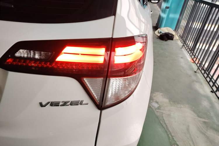 Used Honda Vezel 2020 1.5L CVT Luxury Edition Right Rear Taillight