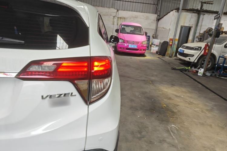 Used Honda Vezel 2020 220 TURBO CVT Luxury Edition Right Rear Taillight