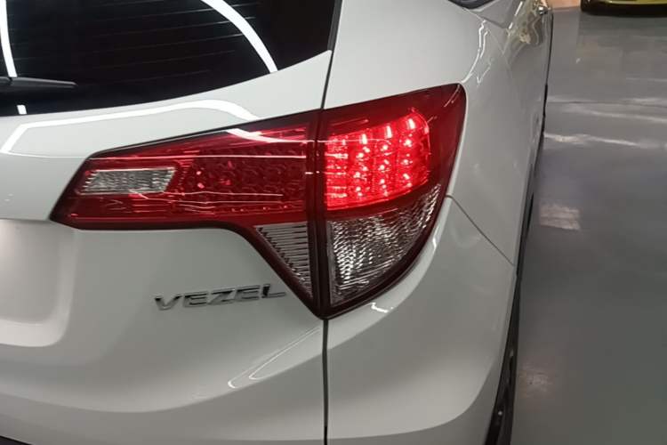 Used Honda Vezel 2020 1.5L CVT Pioneer Edition Right Rear Taillight