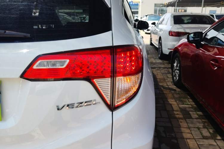 Used Honda Vezel 2020 1.5L CVT Pioneer Edition Right Rear Taillight