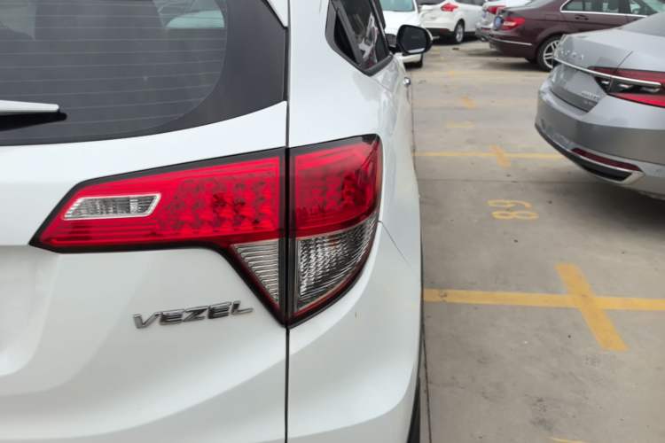 Used Honda Vezel 2020 1.5L CVT Pioneer Edition Right Rear Taillight