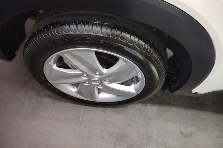 Used Honda Vezel 2020 220 TURBO CVT Elite Edition Right Rear Wheel Hub