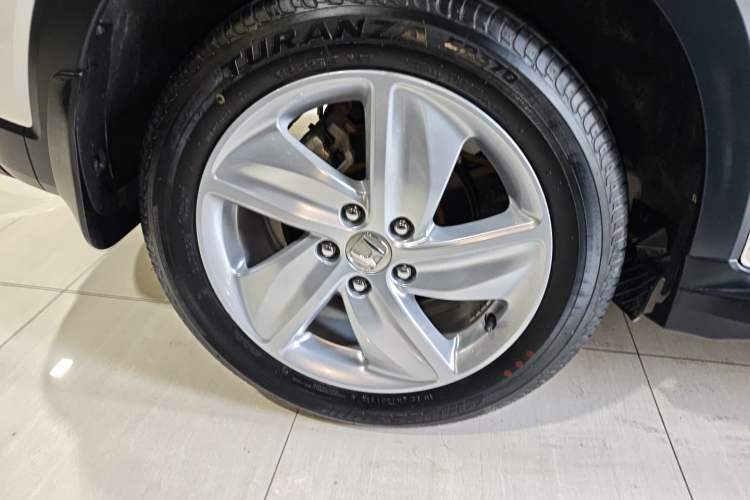 Used Honda Vezel 2020 220 TURBO CVT Elite Edition Right Rear Wheel Hub