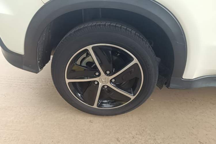 Used Honda Vezel 2020 1.5L CVT Pioneer Edition Right Rear Wheel Hub