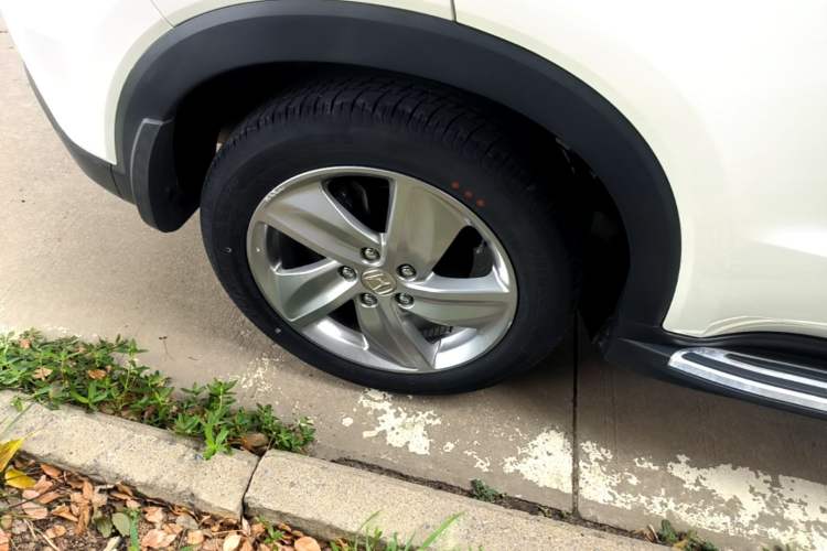 Used Honda Vezel 2020 1.5L CVT Elite Edition Right Rear Wheel Hub