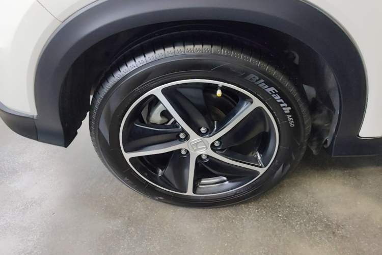 Used Honda Vezel 2020 1.5L CVT Pioneer Edition Right Rear Wheel Hub