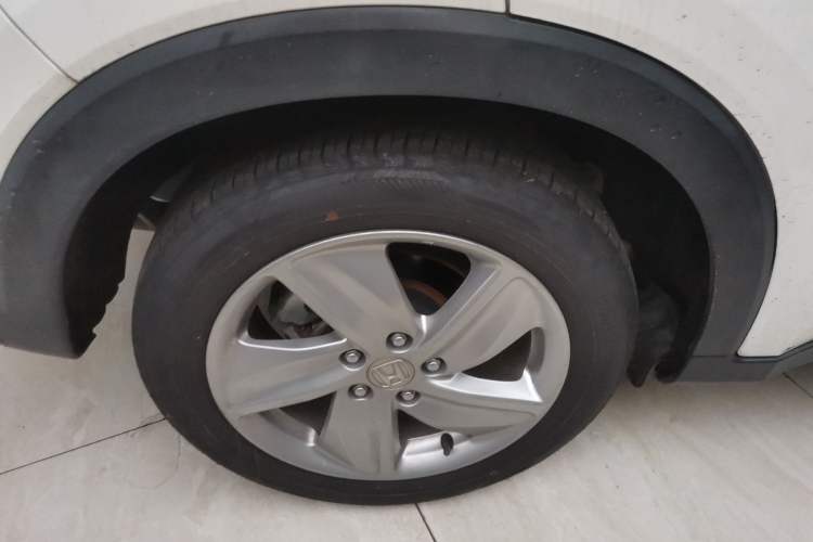 Used Honda Vezel 2020 220 TURBO CVT Elite Edition Right Rear Wheel Hub