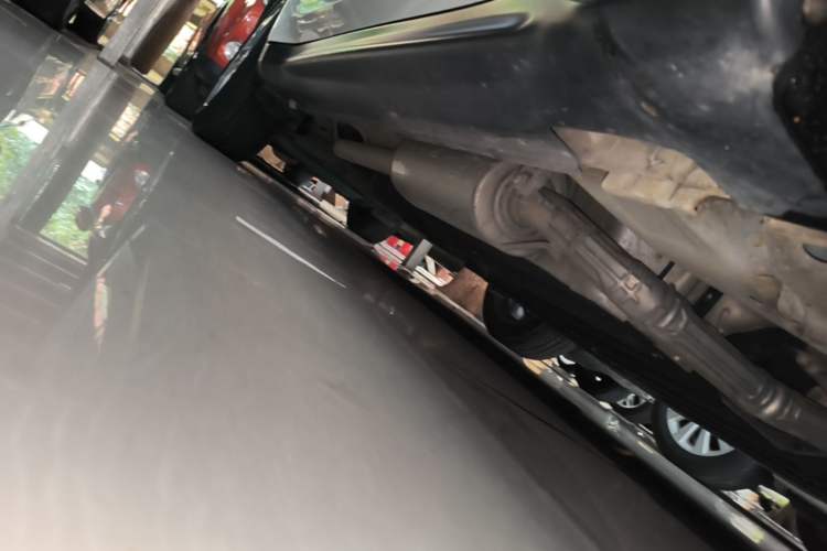 Used Honda Vezel 2020 220 TURBO CVT Elite Edition Right Side Sill