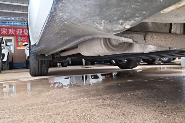 Used Honda Vezel 2020 1.5L CVT Pioneer Edition Right Side Sill