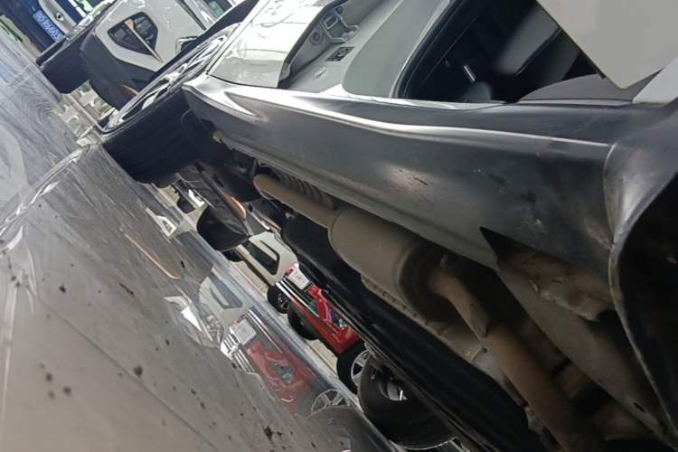 Used Honda Vezel 2020 1.5L CVT Luxury Edition Right Side Sill
