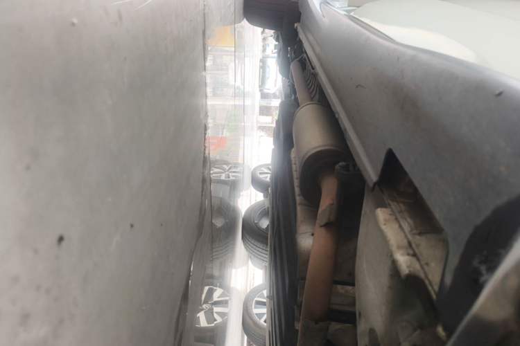 Used Honda Vezel 2020 1.5L CVT Pioneer Edition Right Side Sill