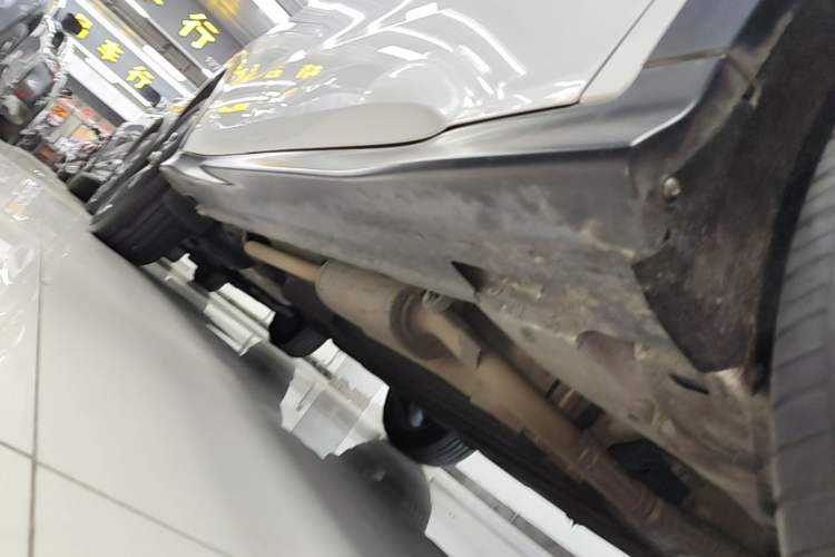 Used Honda Vezel 2020 1.5L CVT Pioneer Edition Right Side Sill