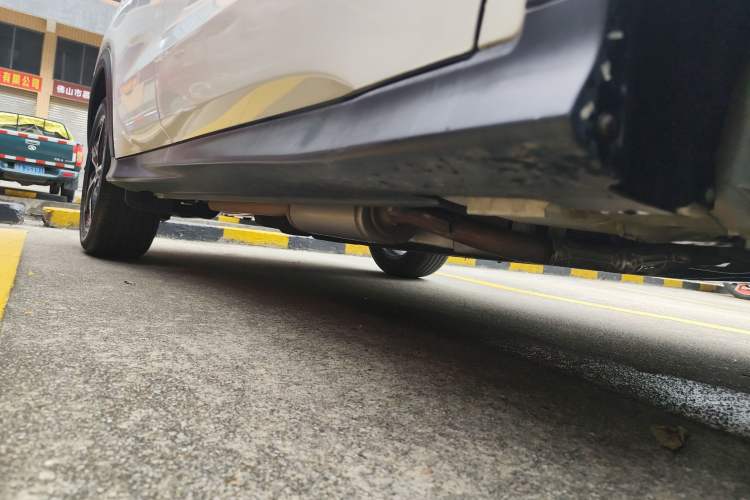 Used Honda Vezel 2020 1.5L CVT Pioneer Edition Right Side Sill