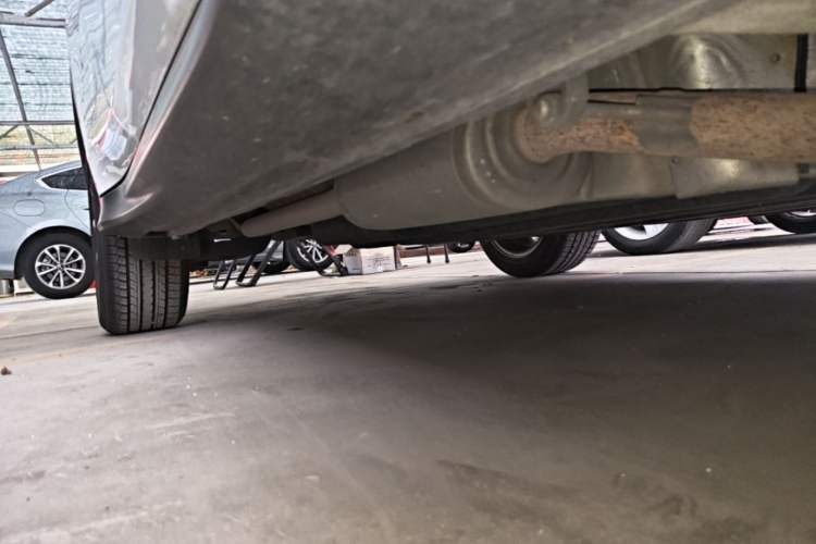 Used Honda Vezel 2020 1.5L CVT Pioneer Edition Right Side Sill