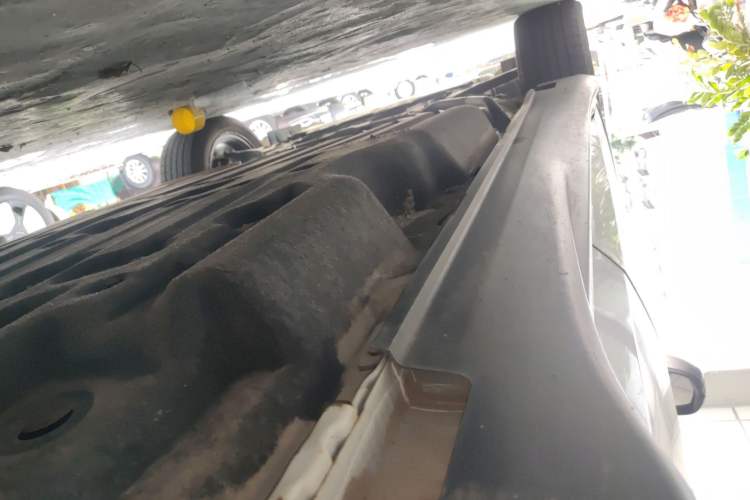 Used Honda Vezel 2020 1.5L CVT Pioneer Edition Right Side Sill