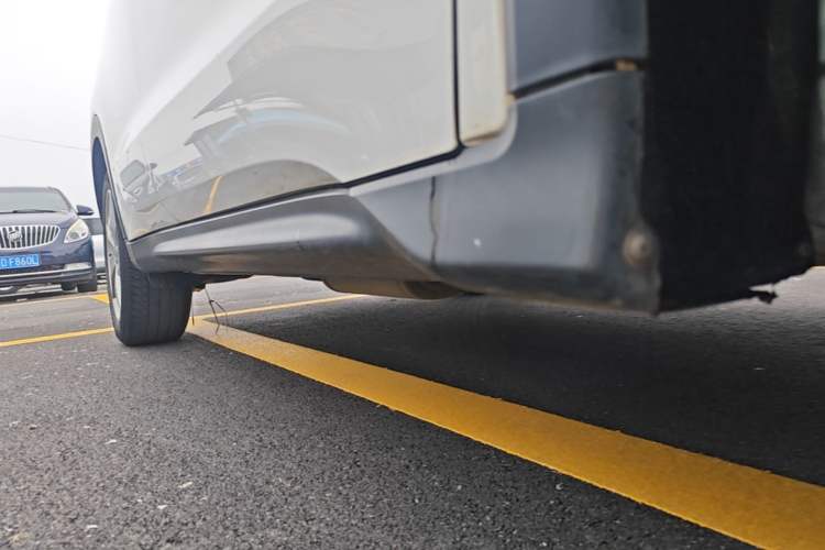 Used Honda Vezel 2020 1.5L CVT Elite Edition Right Side Sill