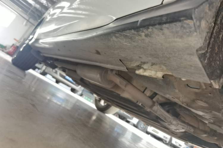 Used Honda Vezel 2020 1.5L CVT Pioneer Edition Right Side Sill