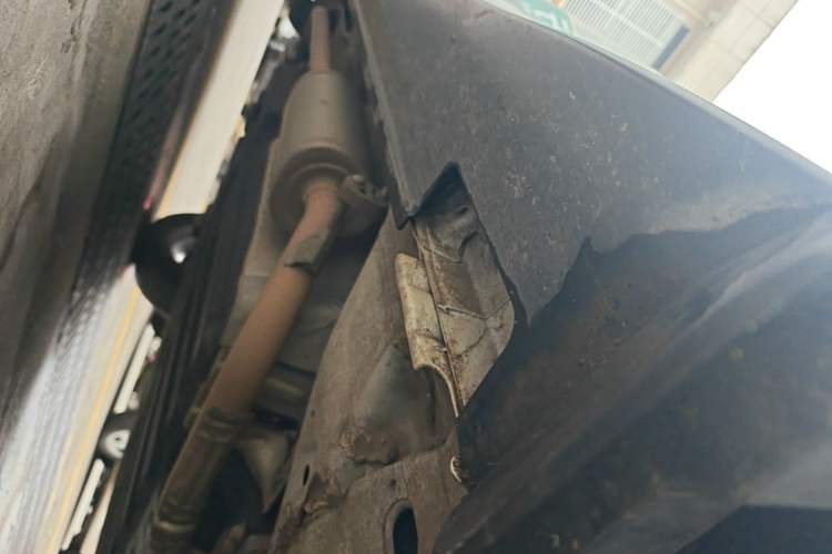 Used Honda Vezel 2020 1.5L CVT Pioneer Edition Right Side Sill
