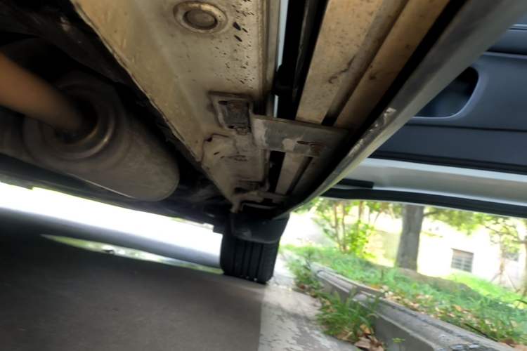 Used Honda Vezel 2020 1.5L CVT Elite Edition Right Side Sill