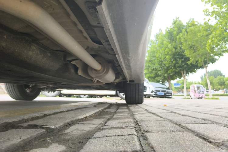 Used Honda Vezel 2020 1.5L CVT Pioneer Edition Right Side Sill