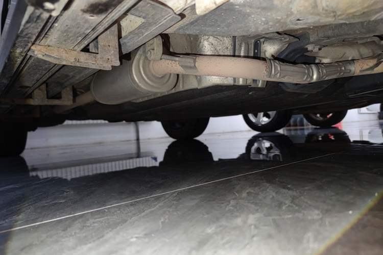 Used Honda Vezel 2020 1.5L CVT Pioneer Edition Right Side Sill