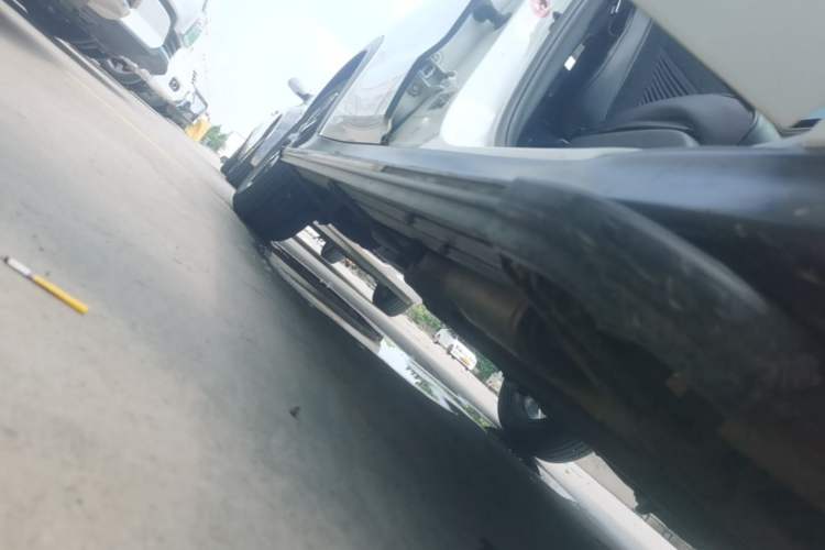 Used Honda Vezel 2020 1.5L CVT Pioneer Edition Right Side Sill