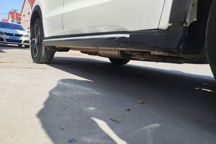 Used Honda Vezel 2020 1.5L CVT Pioneer Edition Right Side Sill