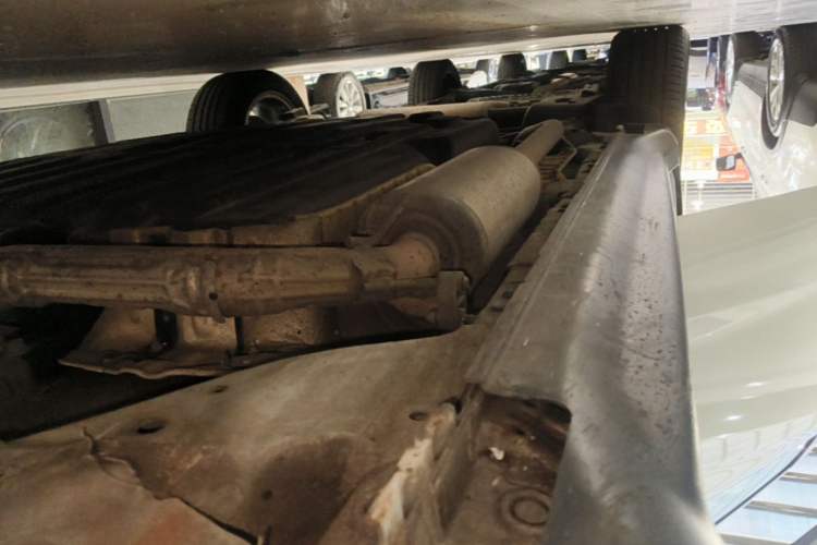 Used Honda Vezel 2020 220 TURBO CVT Elite Edition Right Side Sill