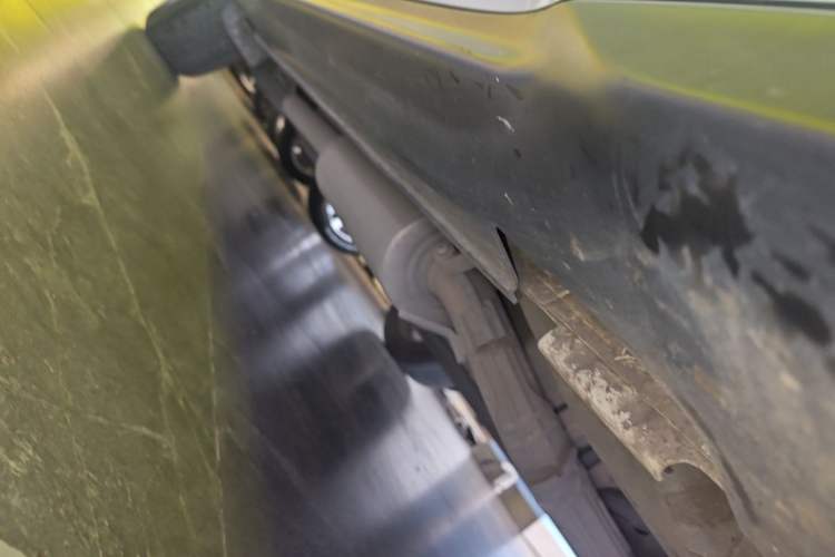Used Honda Vezel 2020 220 TURBO CVT Elite Edition Right Side Sill