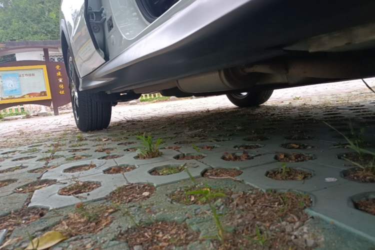 Used Honda Vezel 2020 1.5L CVT Luxury Edition Right Side Sill