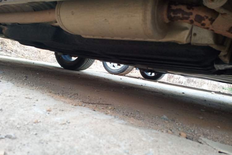 Used Honda Vezel 2020 1.5L CVT Pioneer Edition Right Side Sill