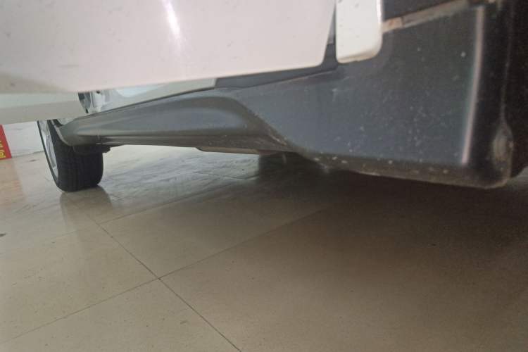 Used Honda Vezel 2020 1.5L CVT Elite Edition Right Side Sill