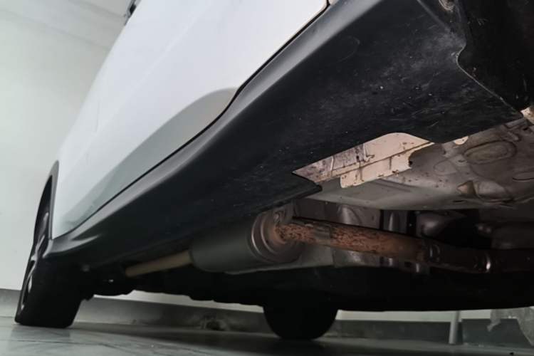 Used Honda Vezel 2020 1.5L CVT Luxury Edition Right Side Sill