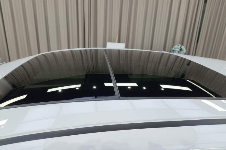 Used Honda Vezel 2020 1.5L CVT Pioneer Edition Roof