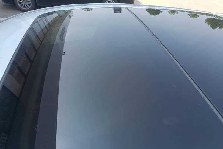 Used Honda Vezel 2020 1.5L CVT Elite Edition Roof