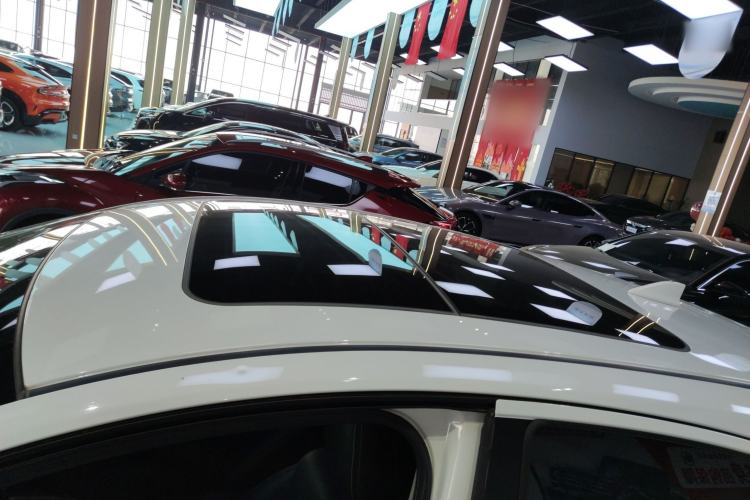Used Honda Vezel 2020 1.5L CVT Elite Edition Roof