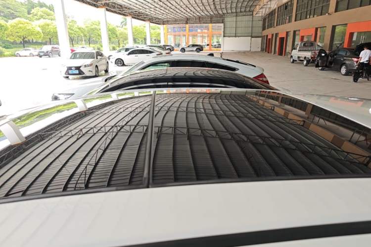 Used Honda Vezel 2020 1.5L CVT Elite Edition Roof