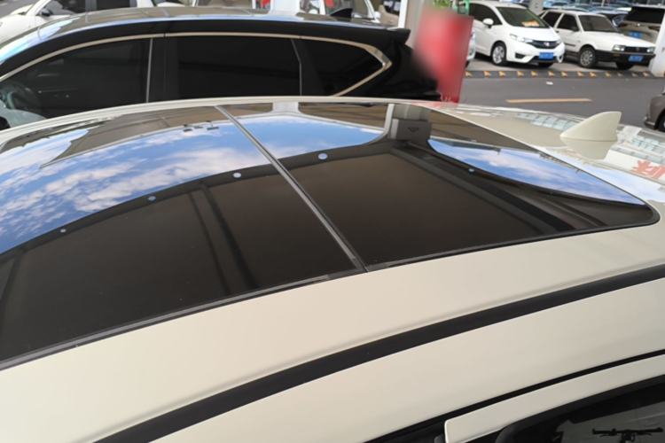 Used Honda Vezel 2020 1.5L CVT Elite Edition Roof