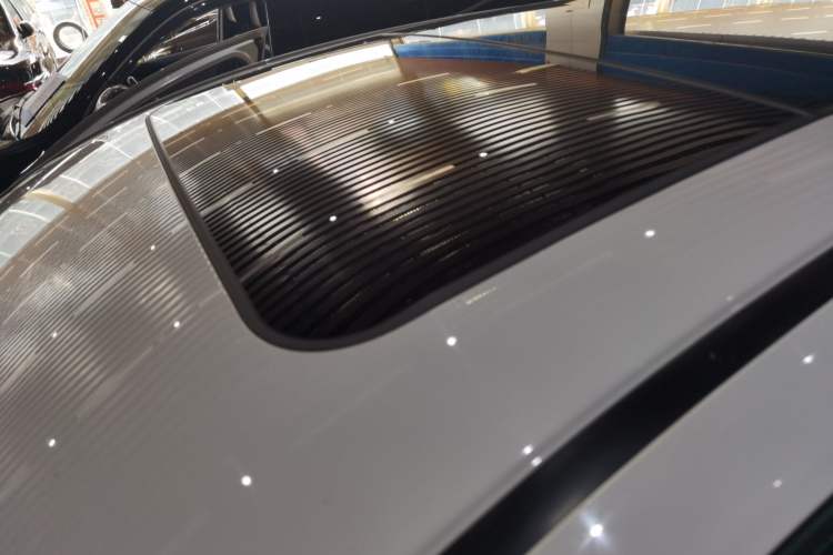 Used Honda Vezel 2020 1.5L CVT Pioneer Edition Roof