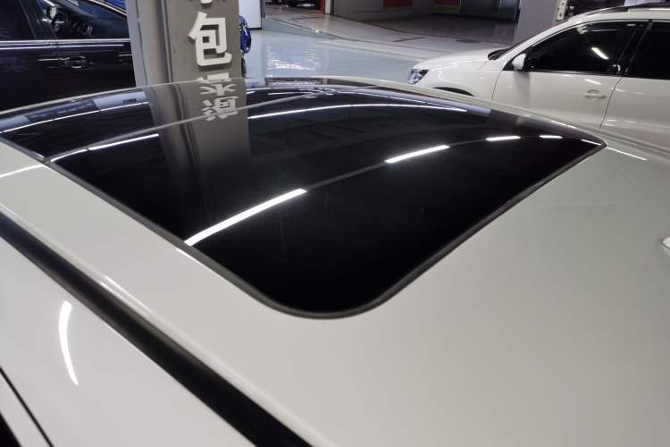 Used Honda Vezel 2020 1.5L CVT Luxury Edition Roof
