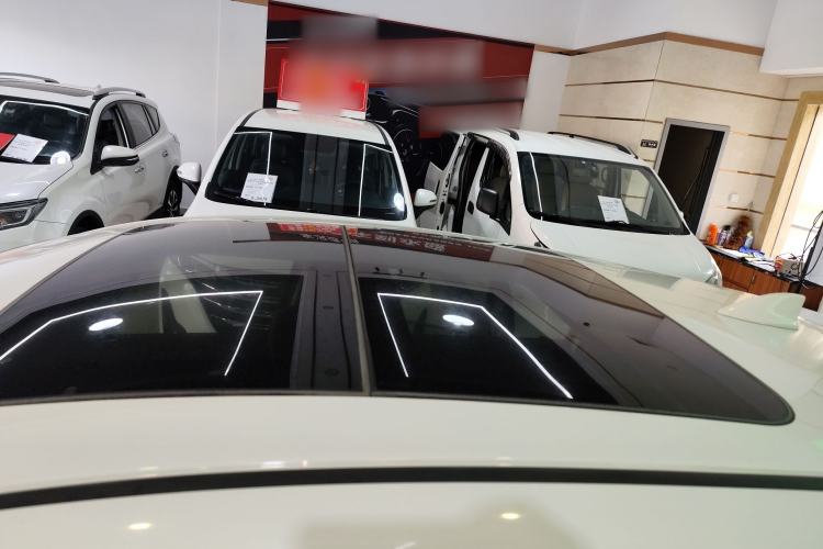 Used Honda Vezel 2020 1.5L CVT Elite Edition Roof